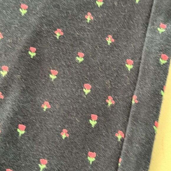 Gymboree Girls leggings. Navy with pink flowers design. Size Medium 7-8. - Picture 3 of 5